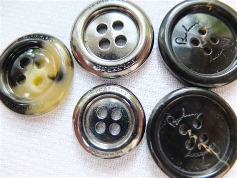 burberry coat buttons suppliers|Mid.